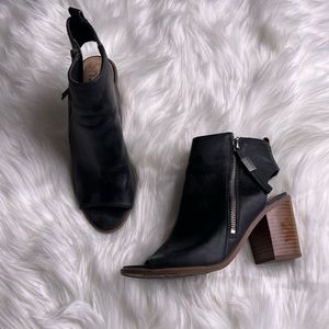 Circus By Sam Edelman Black Peep Toe Heels Size 8